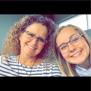 Meet your Posher, Libby